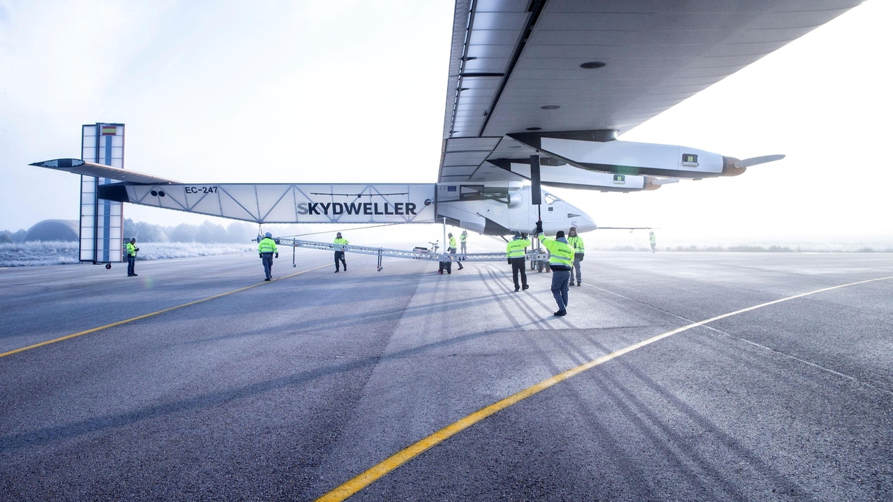 La società del Gruppo Intesa Sanpaolo tra le prime a credere nel progetto di Skydweller. La start-up ispano-statunitense ha realizzato un super-drone alimentato dall’energia solare.