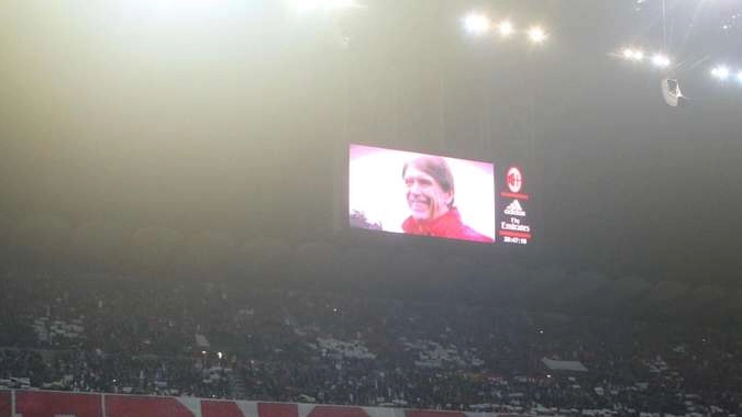 Milan: San Siro ricorda Maldini