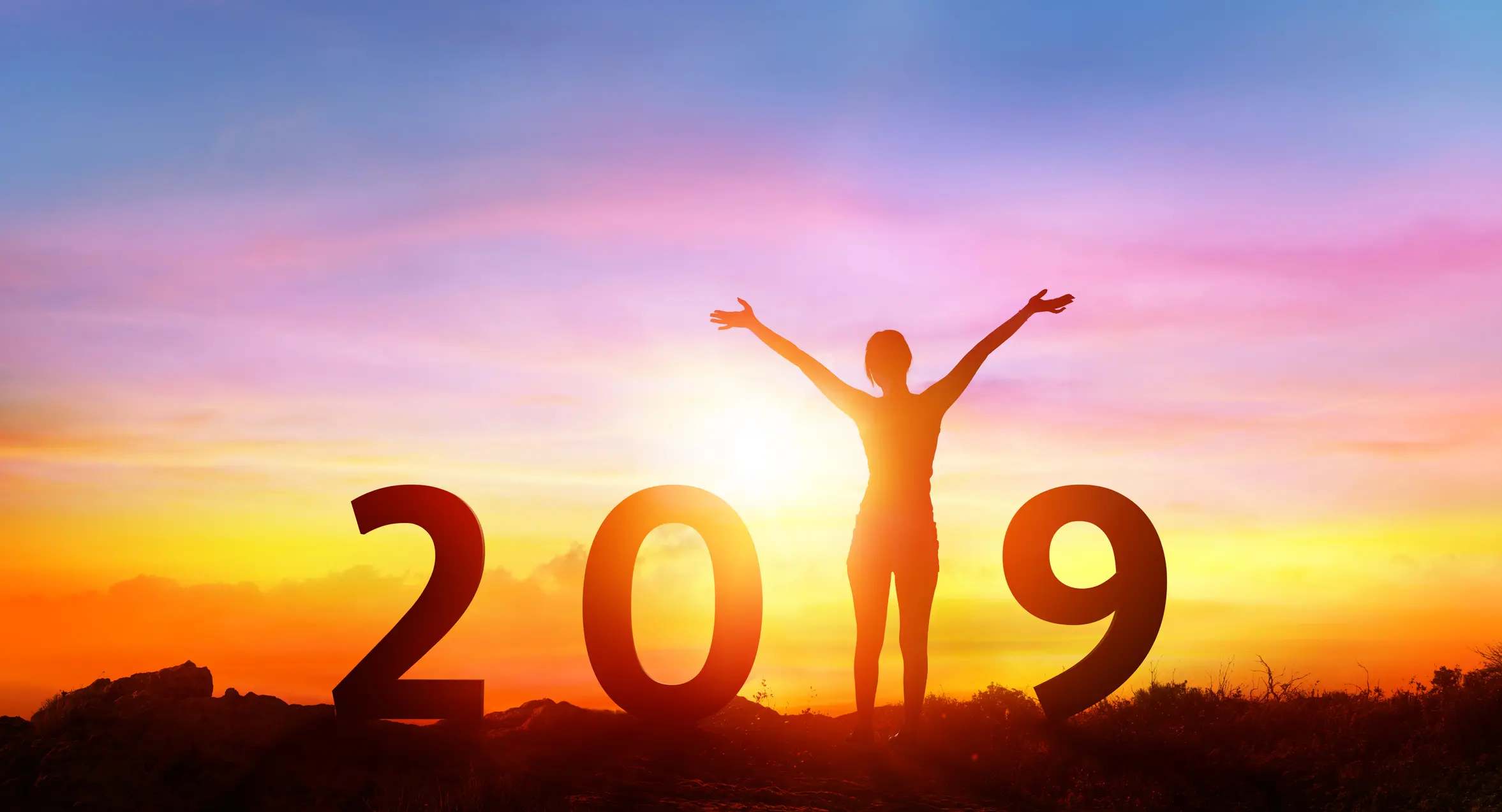 Auguri di buon anno 2019 originali, frasi divertenti e citazioni d'autore