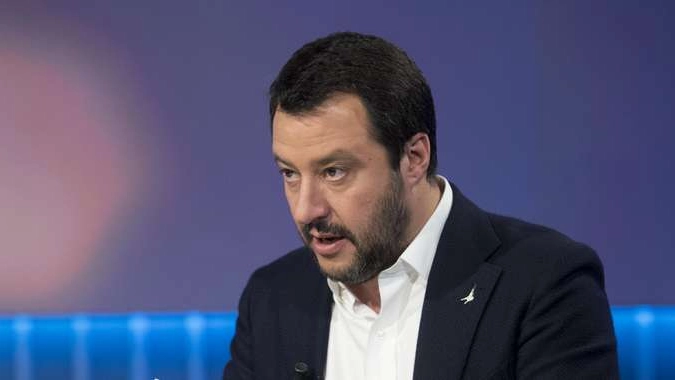 Migranti: Salvini, denuncio governo