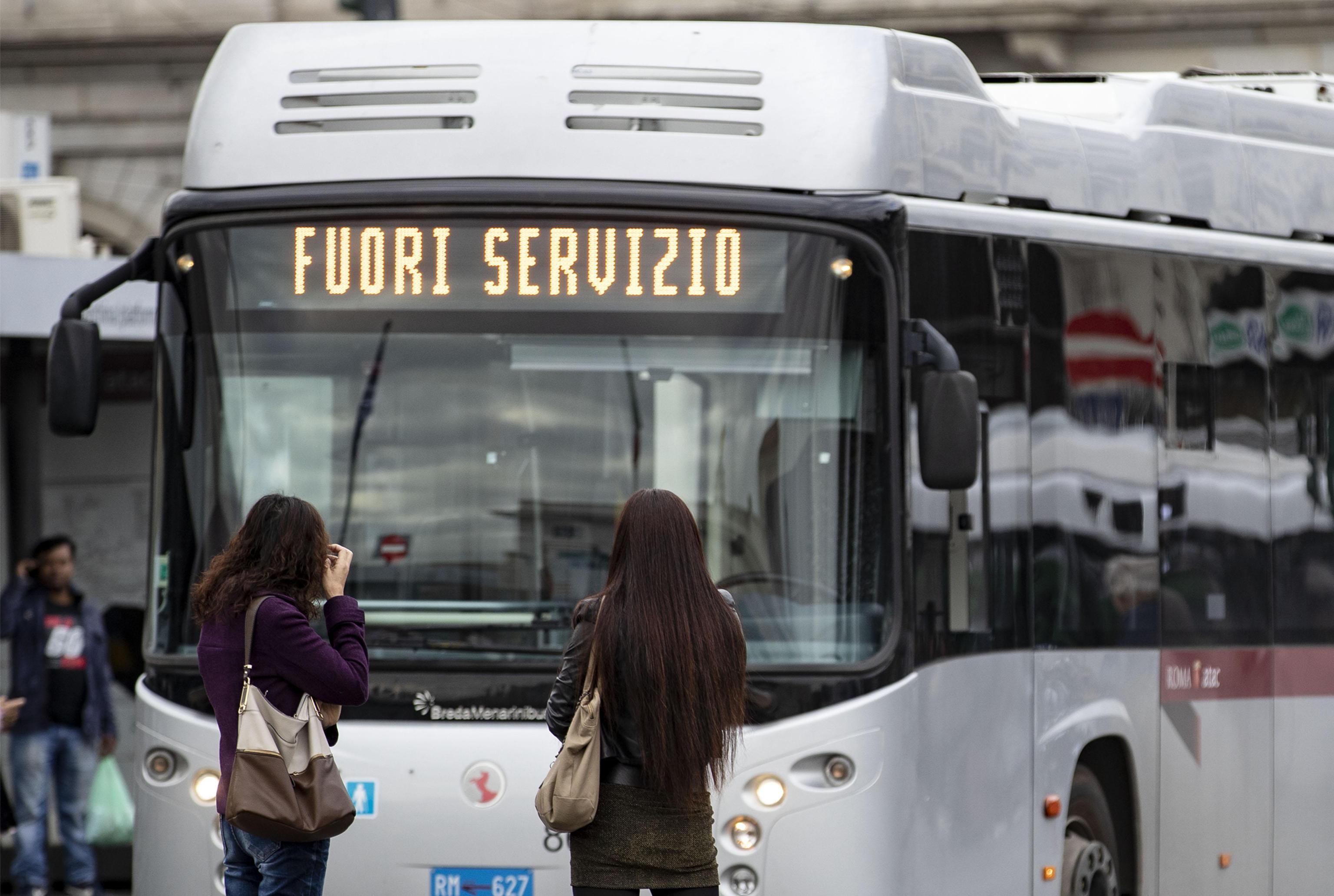 Roma Trasporto Pubblico Fuori Servizio Sciopero Di Ore Oggi Orari E Linee