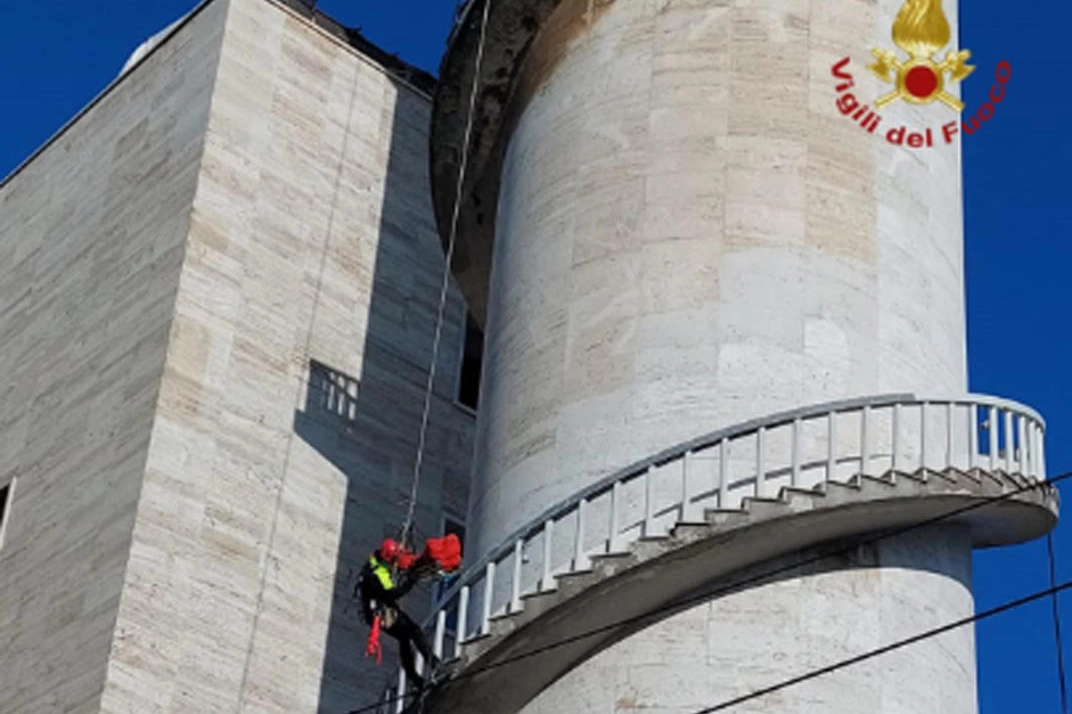 La torre Santa Bibiana dove è precipitato lo studente francese