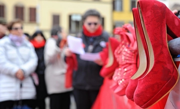 Femminicidi: 81 donne uccise da inizio anno, 66 in ambito familiare