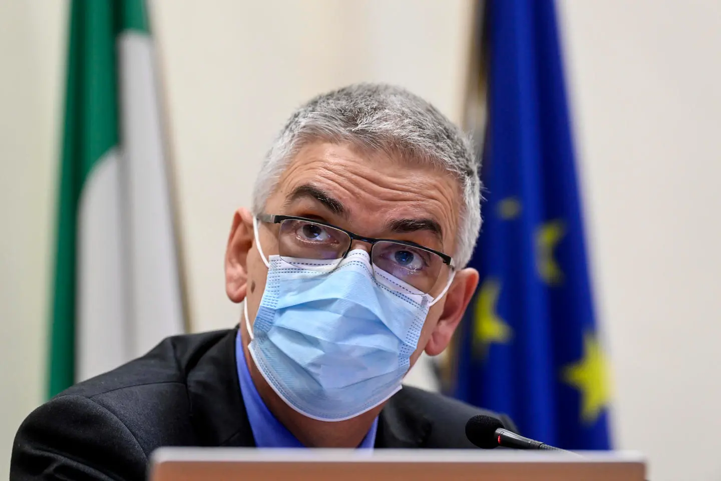 Covid, Brusaferro: "Epidemia largamente diffusa. Importante individuare gli asintomatici"