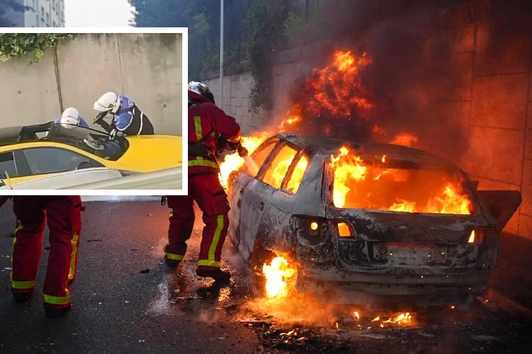 Scontri a Nanterre dopo che un agente ha ucciso un 17enne a un posto di blocco. Nel riquandro il momento in cui il poliziotto spara (Ansa /Twitter)