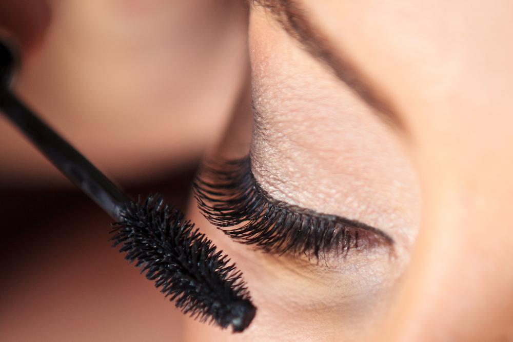 Mascara: come scegliere l'applicatore giusto per ottenere l'effetto  desiderato