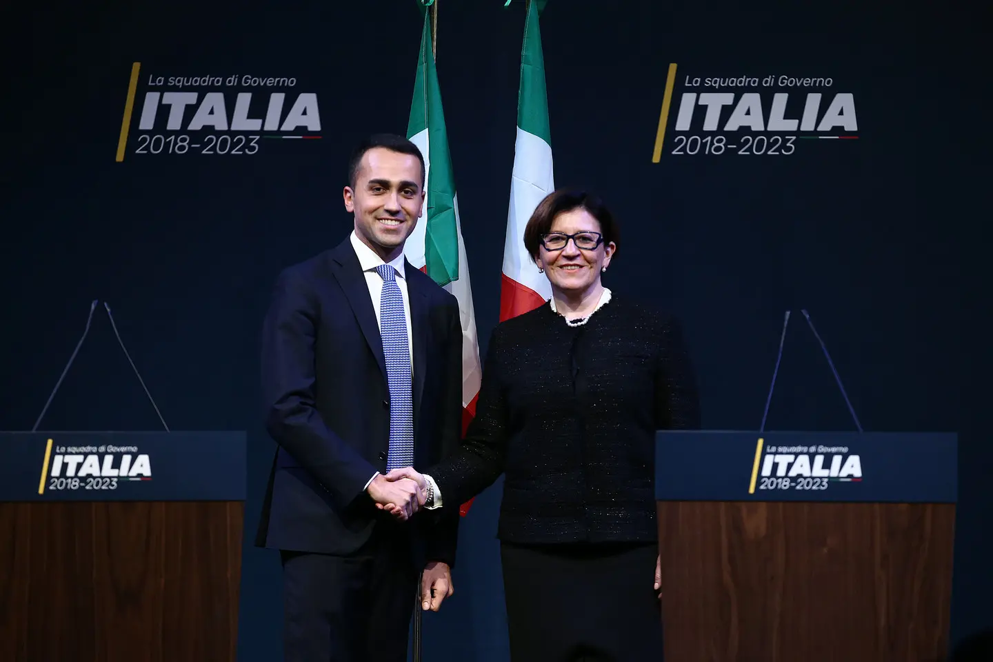 Trenta senza lode: Di Maio la molla. E i militari indagano sulla maxi-casa