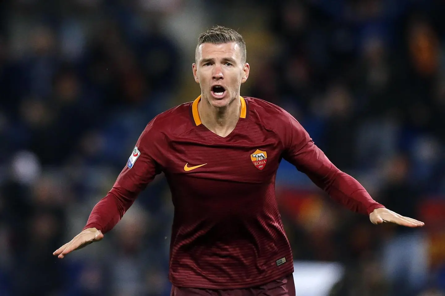 Roma-Cagliari 1-0, Dzeko: "Ma non pensiamo alla Juve"