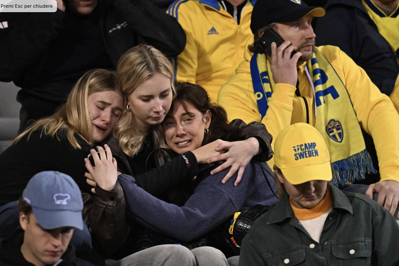 Il dolore dei tifosi allo stadio dopo aver saputo dell'attentato