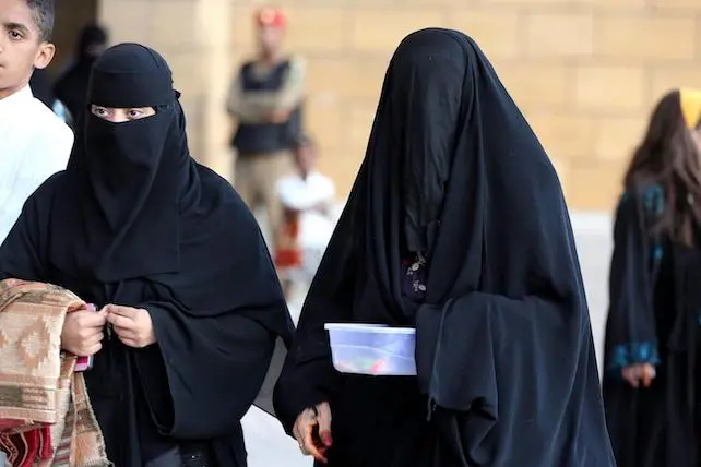 Arabia Saudita, stop ai divorzi segreti. Donne riceveranno sms