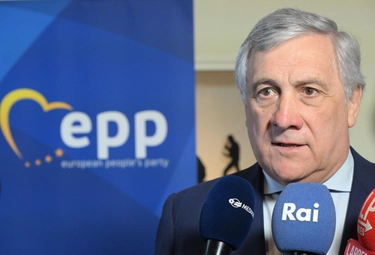 Tajani: in Ue impossibile qualsiasi accordo con AFD e Le Pen. Salvini: "Non accetto veti”