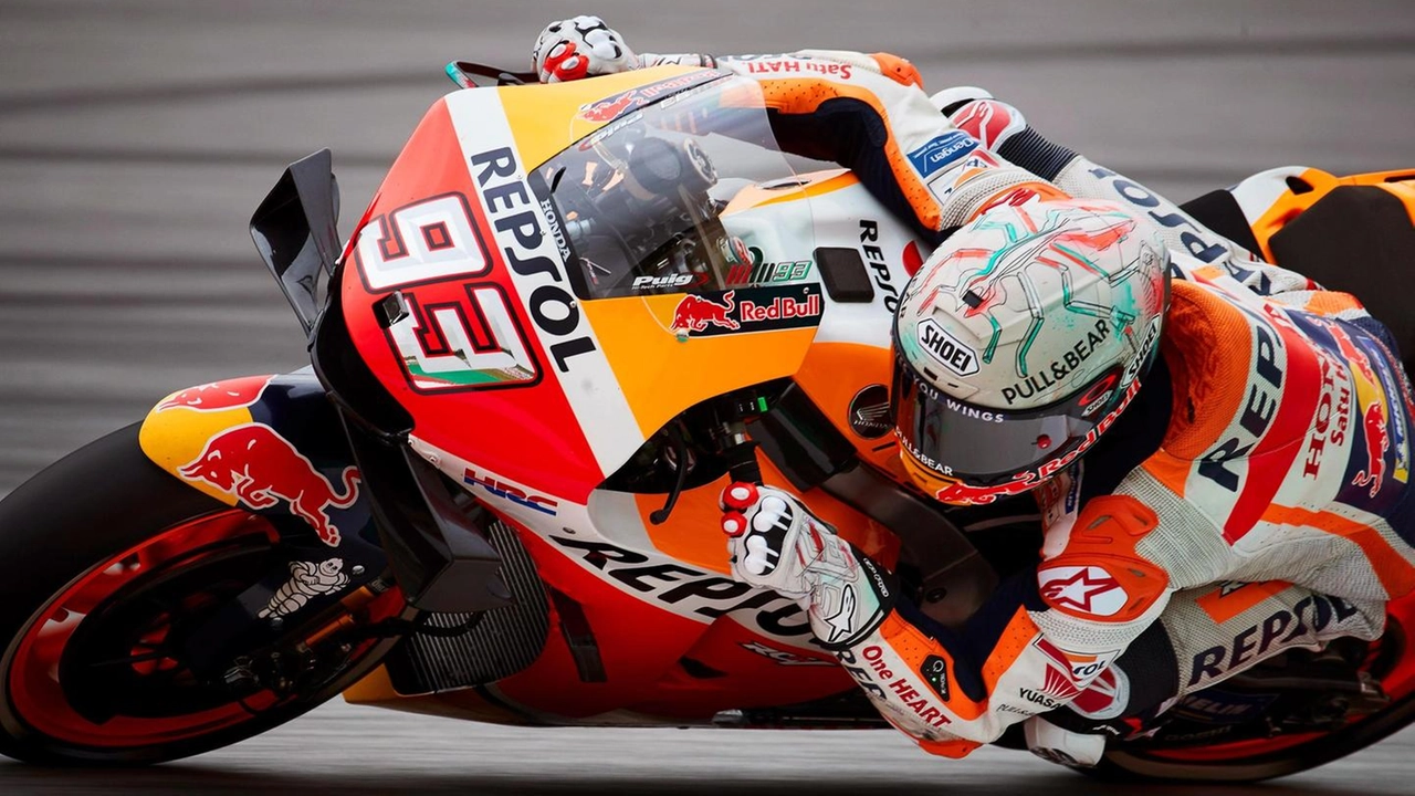 MotoGp, Marc Marquez sul circuito di Montmelò (foto Ansa)