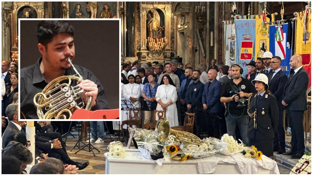 Funerali Di Giovanbattista Cutolo, L’ultimo Saluto Al Musicista Ucciso ...