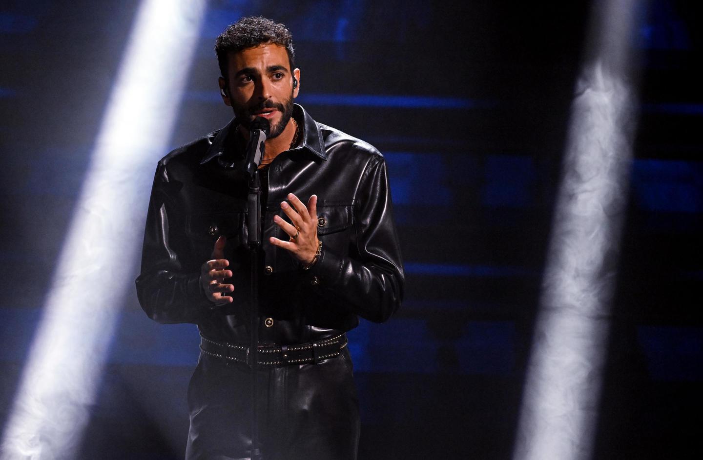 "Due Vite", Il Testo Della Canzone Di Marco Mengoni A Sanremo 2023