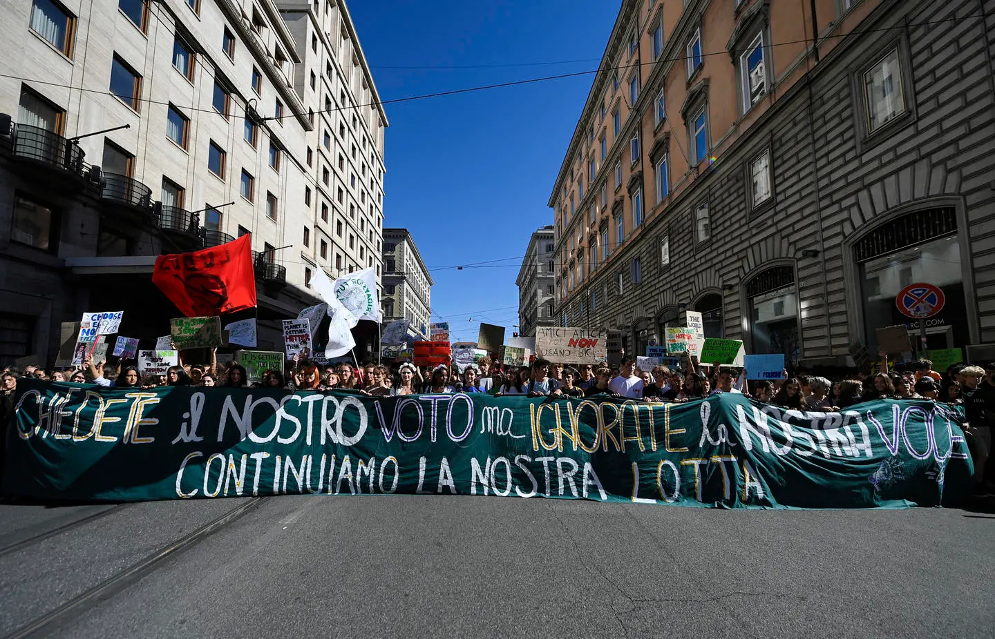 Fridays for Future, il corteo a Roma: 30 mila in piazza