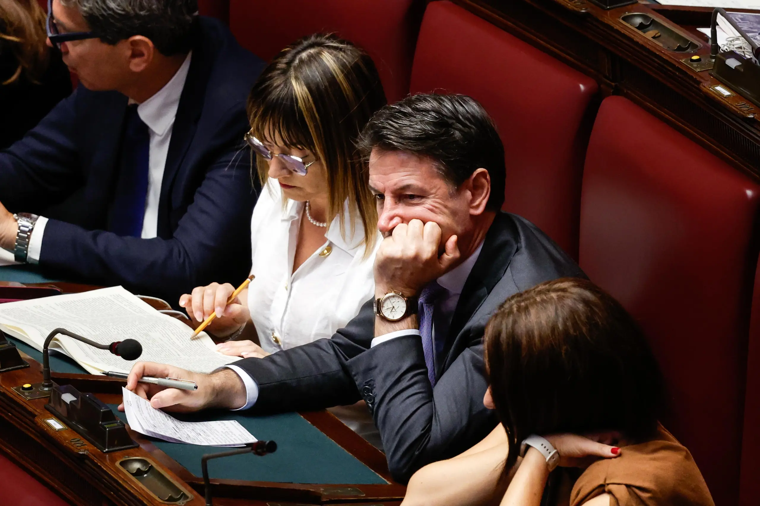 Giuseppe Conte, morto il padre Nicola. L’annuncio alla Camera