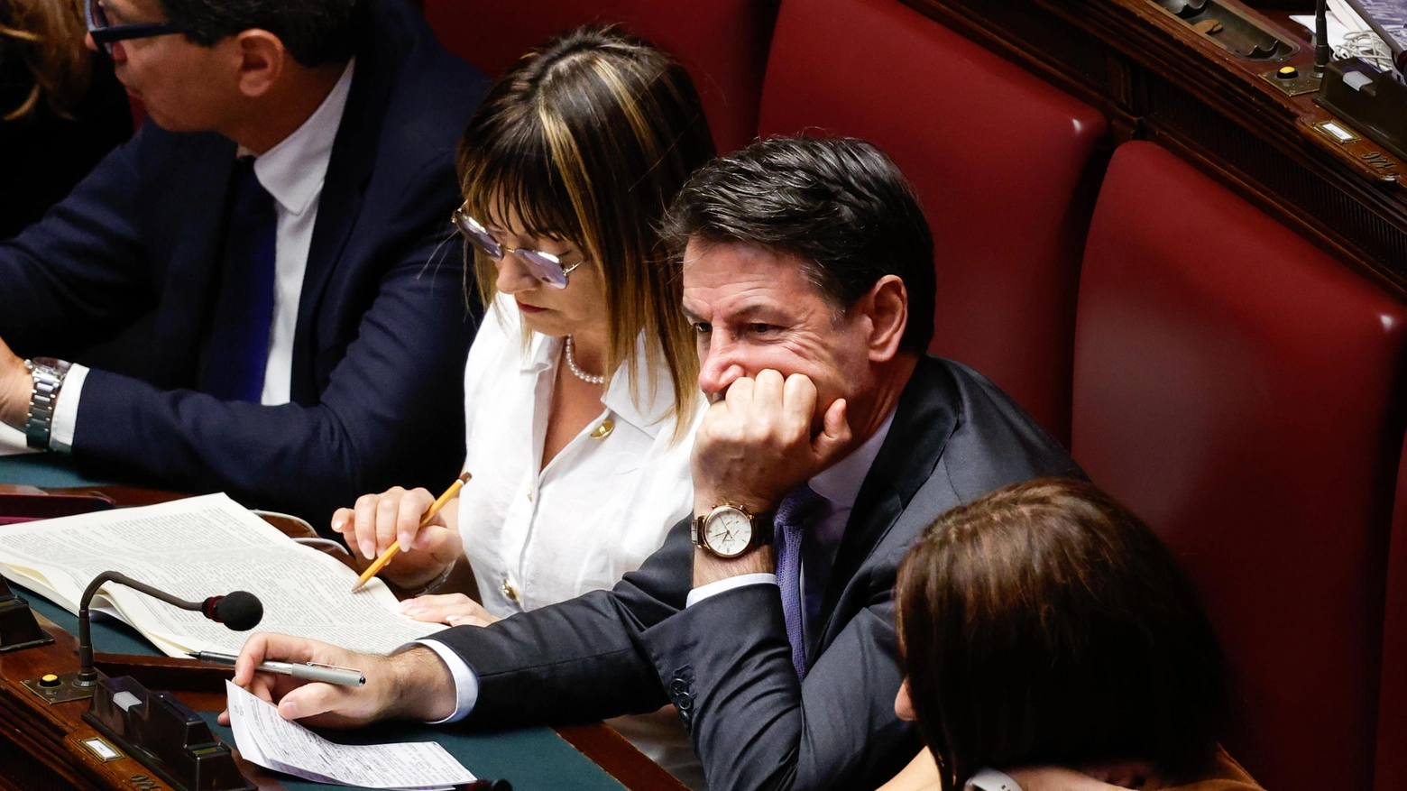 Giuseppe Conte in Aula alla Camera (Ansa)