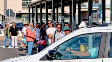 Taxi e Ncc convocati da Salvini: che cosa vuole ottenere il ministro