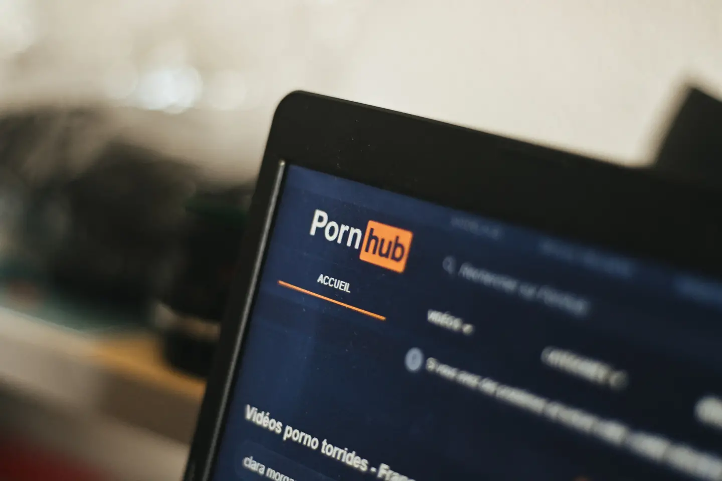 Una donna ai vertici di Pornhub chi è Alexzandra Kekesi che vuole trasformare il sito