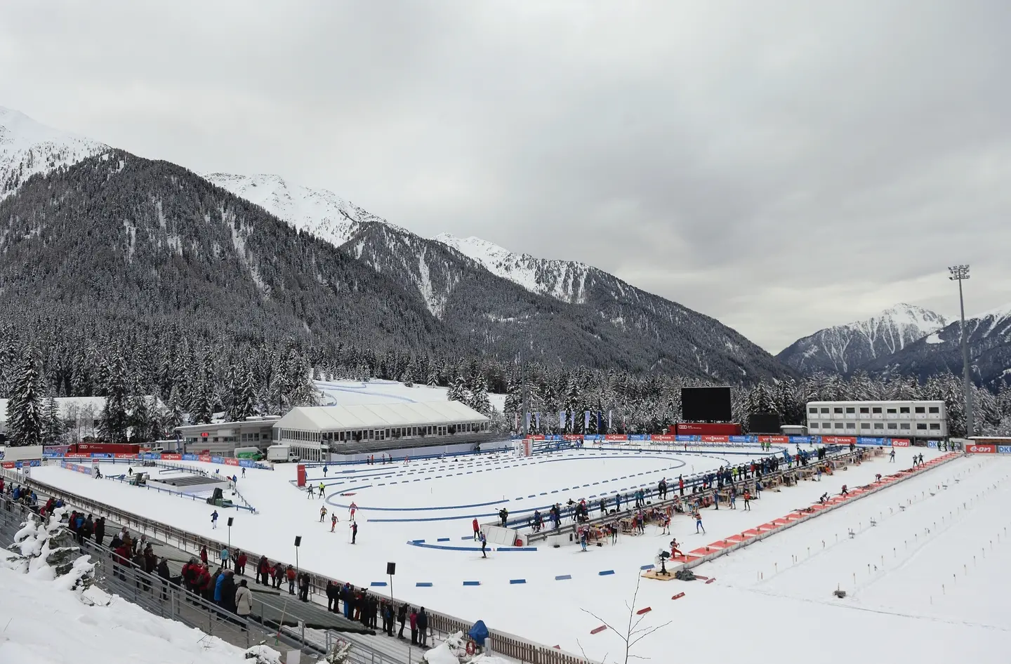 Anterselva, valanga taglia in due la valle