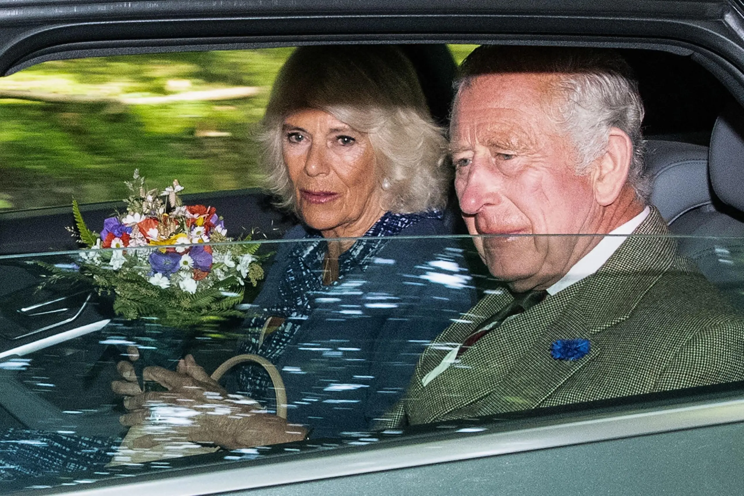 Il cancro di re Carlo, la regina Camilla: “Sta molto bene date le circostanze”