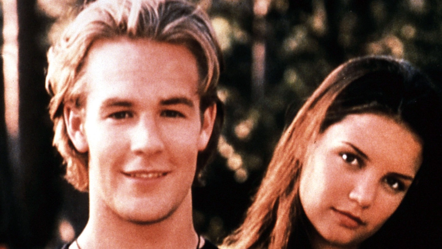 James Van Der Beek e Katie Holmes in Dawson's Creek (Afp)