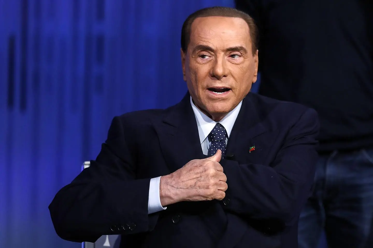 Elezioni, Berlusconi: "Salvini premier? Noi 4 punti davanti alla Lega"