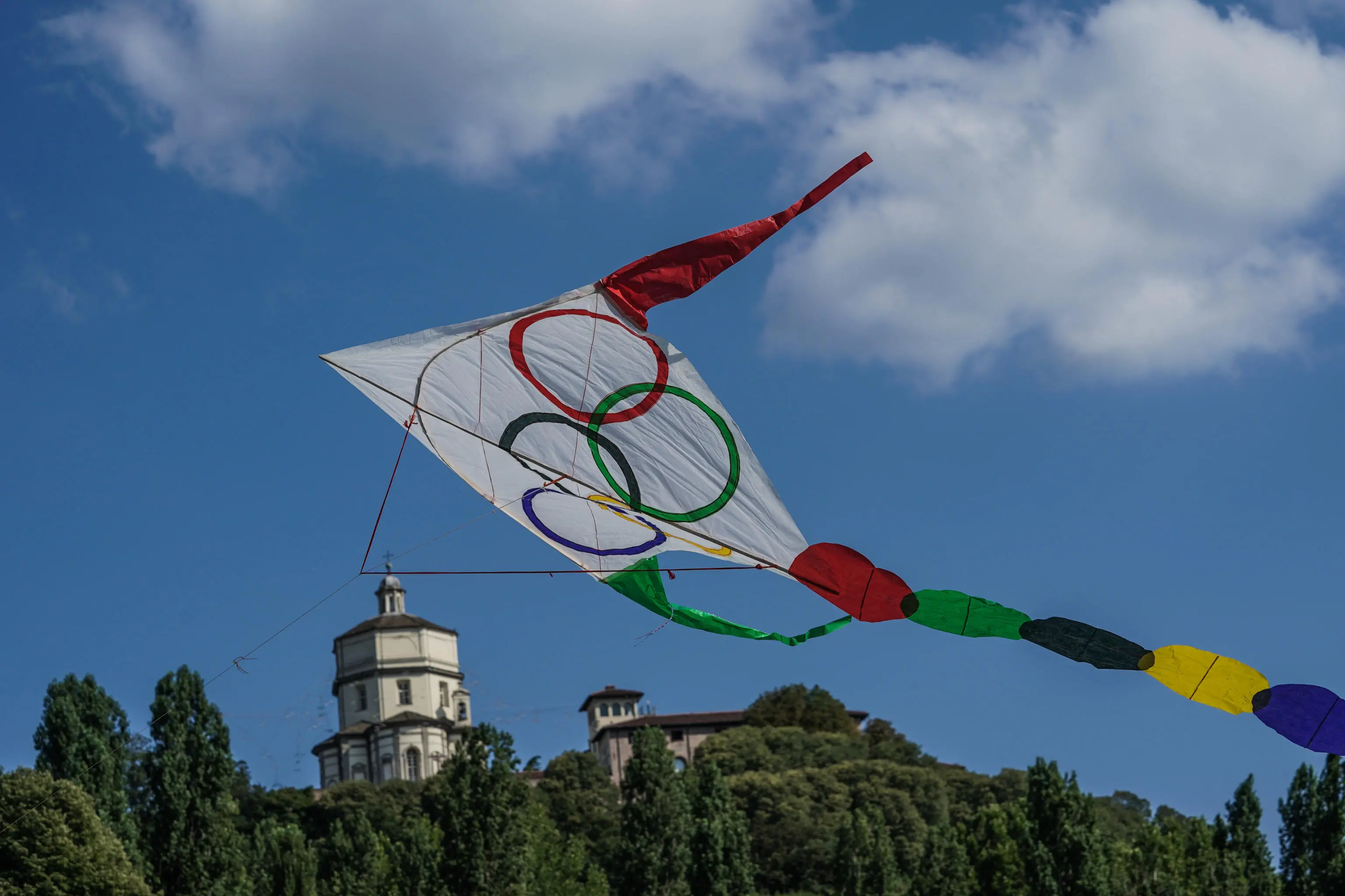 Olimpiadi 2024, trenta Paesi dicono no alla presenza di russi e bielorussi