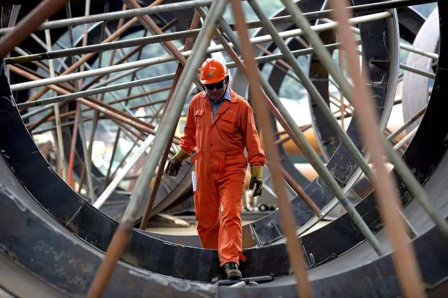 Industria, ordini super a luglio. Recupera il mattone, Renzi: "Ciao gufi"