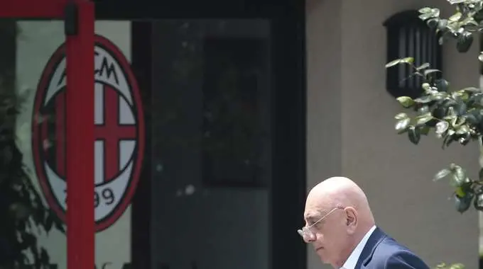 Milan, Curva Sud contro Galliani