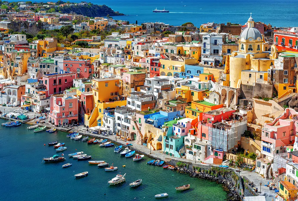 I 25 viaggi più belli del 2022 secondo il National Geographic, c'è anche Procida