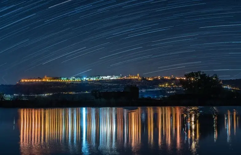 Dal lago al castello, estate in Umbria col turismo delle stelle