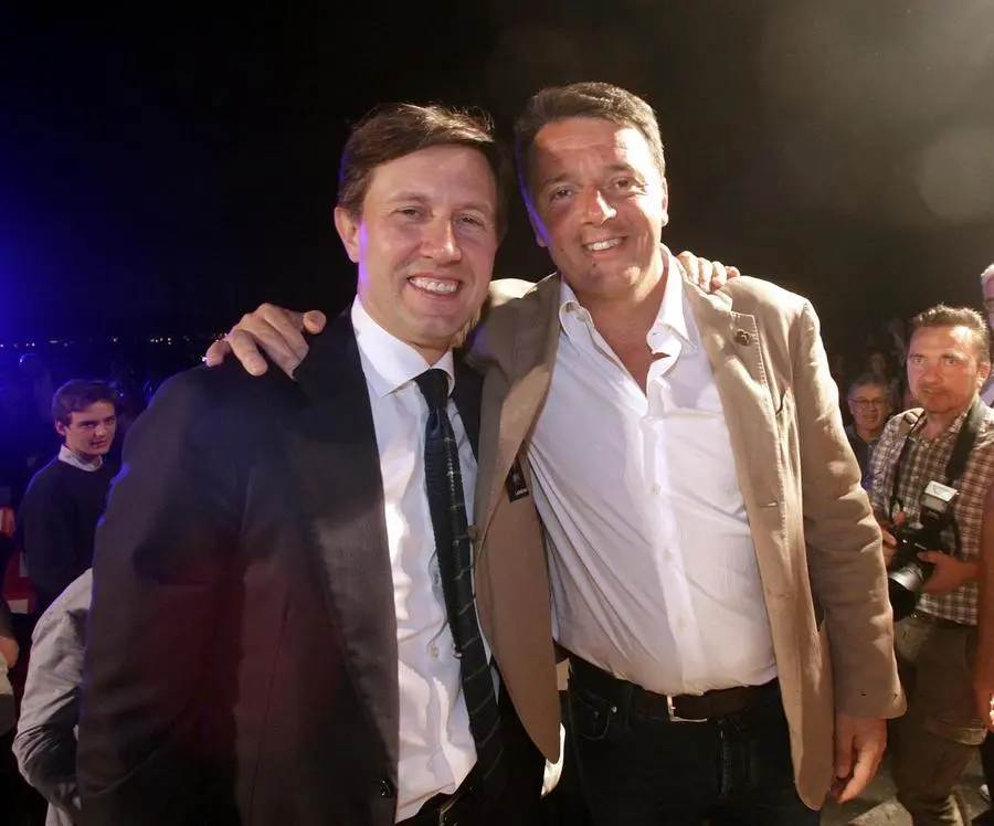 Renzi-Nardella, c'eravamo tanto amati: attacchi e polemiche tra gli ex amici fiorentini