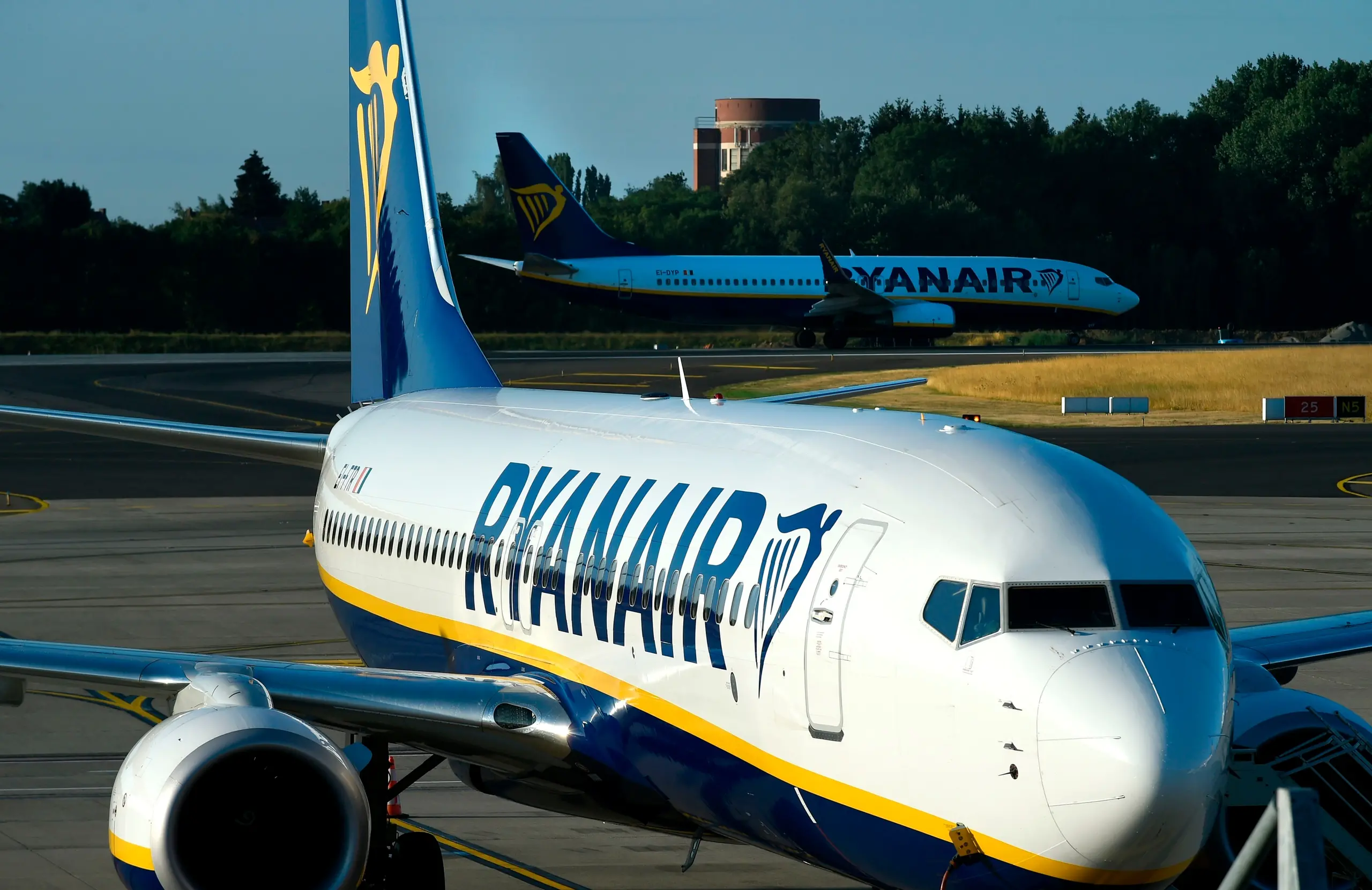 Bagagli a mano, Ryanair nel mirino. L'Antitrust: non si pagano a parte