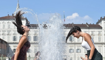 Caldo, l’anticiclone Cerbero non molla la presa. E nel weekend si prevede una fiammata ancora più rovente