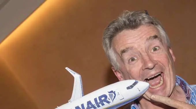 Ryanair: utile trimestre +55%