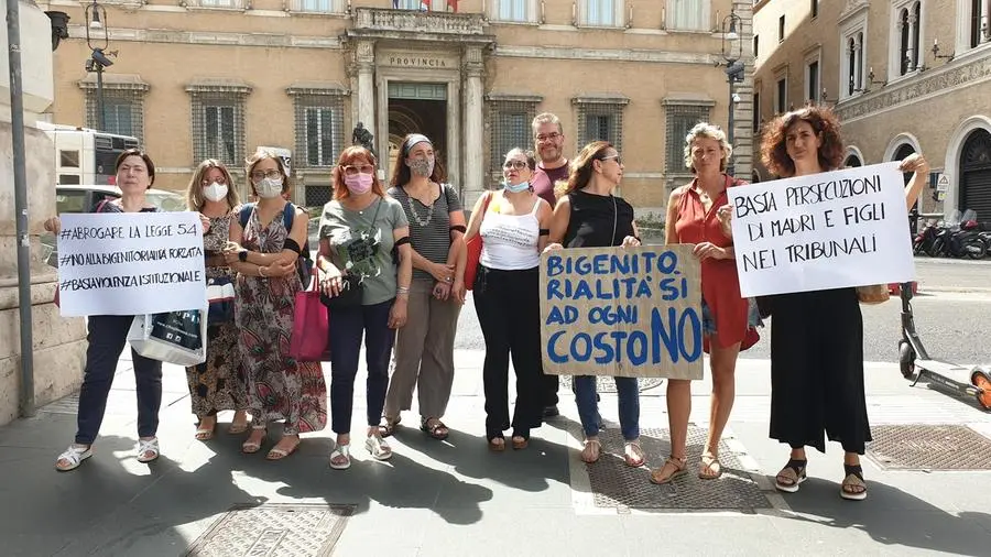 Napoli, domani presidio delle 'Madri in rivolta' davanti alla Prefettura