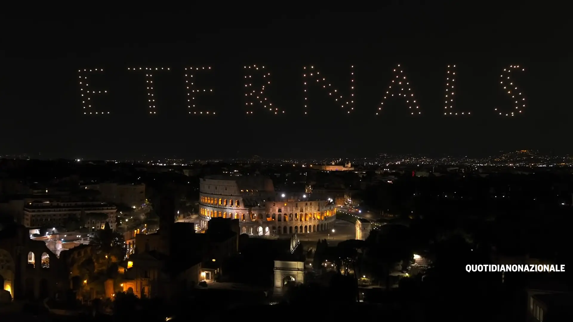 Roma, una flotta di 200 droni luminosi sul Colosseo per il lancio del film 'Eternals'