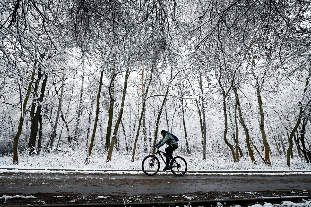 Da lunedì torna l'inverno (Ansa)