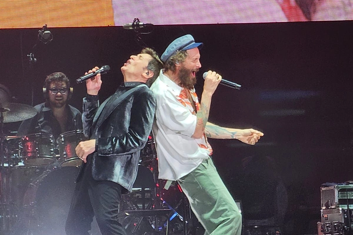 Morandi con Jovanotti all’Rds Stadium di Rimini al debutto del tour Go Gianni Go!