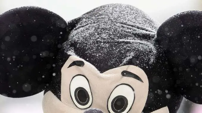 Disney: -1,43% borsa timori successione