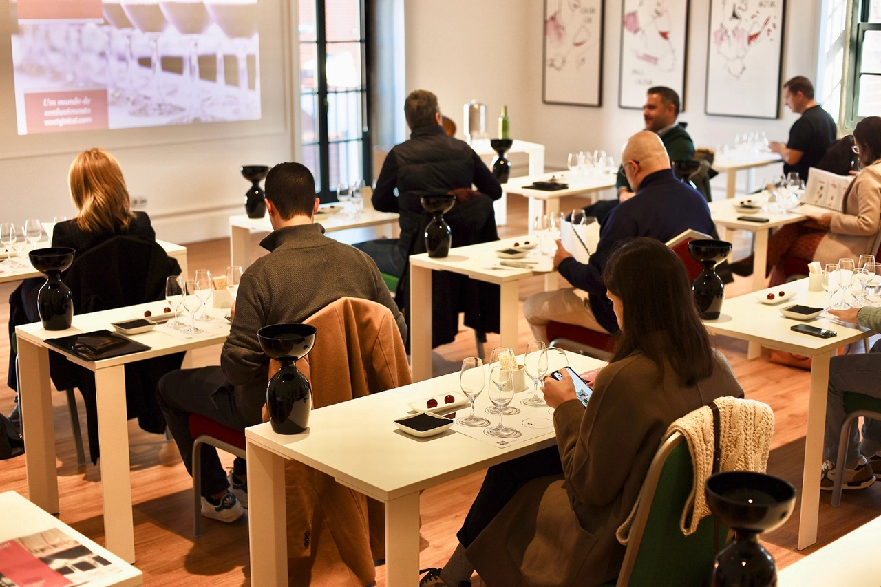 La scuola del vino al Wow Porto