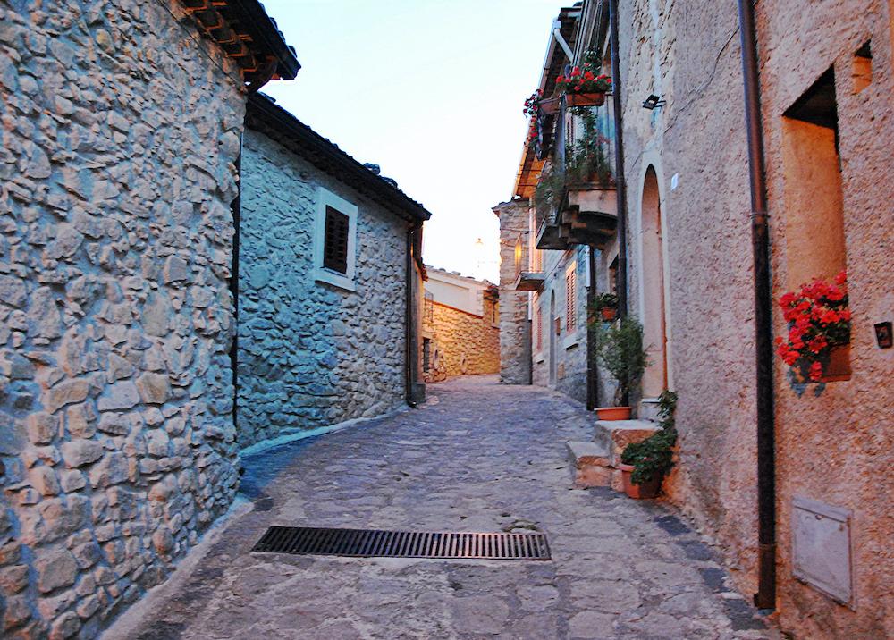 Viaggi In Italia Borghi Belli E Isolati Da Visitare Da Nord A Sud