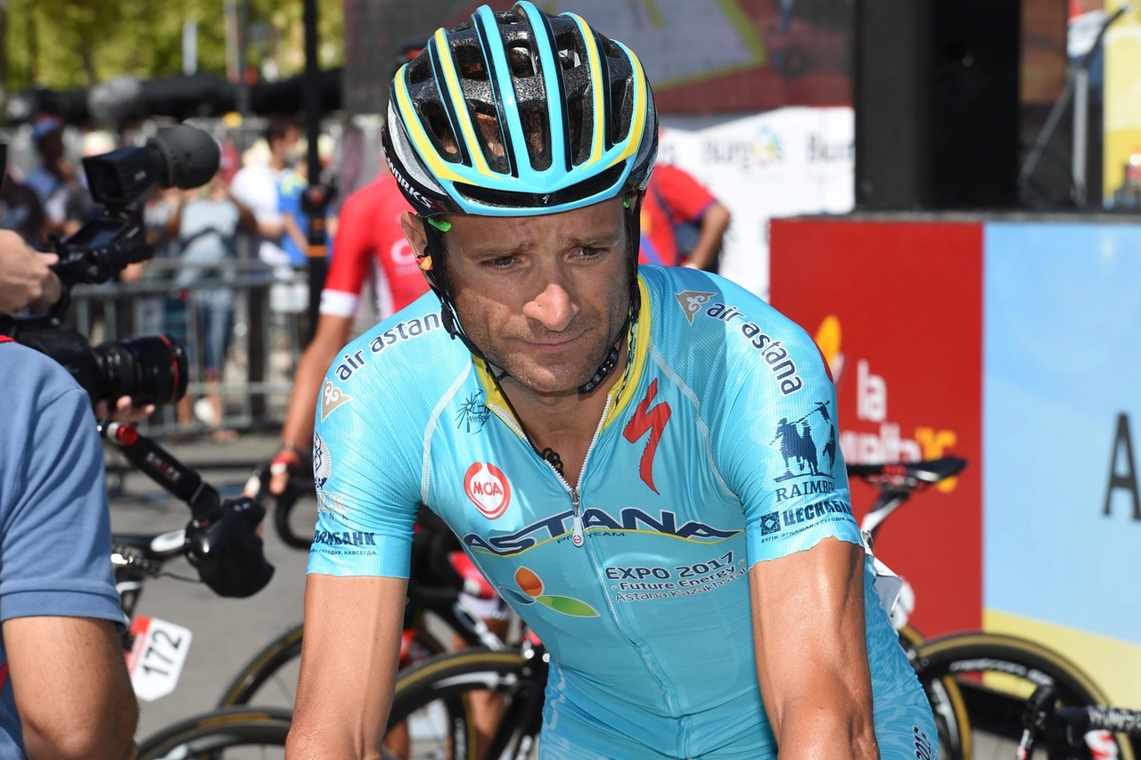 Michele Scarponi, travolto e ucciso da un furgone mentre si allenava