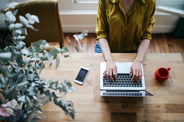 Lavoro, le imprese richiedono competenze digitali. Quali sono