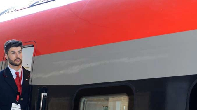 Trenitalia, nuovi prezzi abbonamenti Av