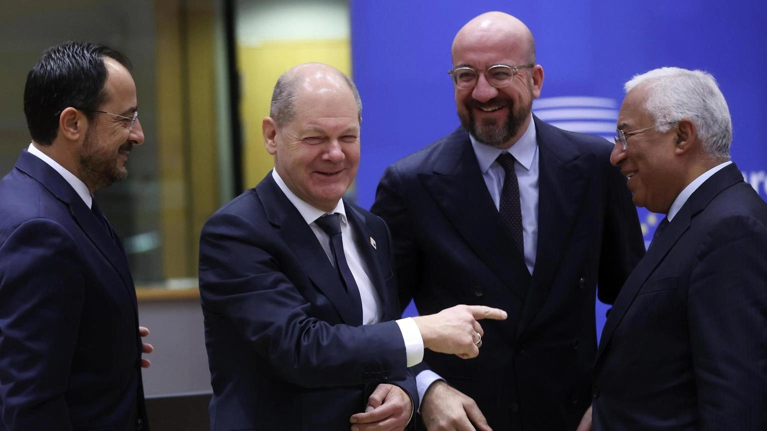 Il Consiglio europeo apre i negoziati con l'Ucraina