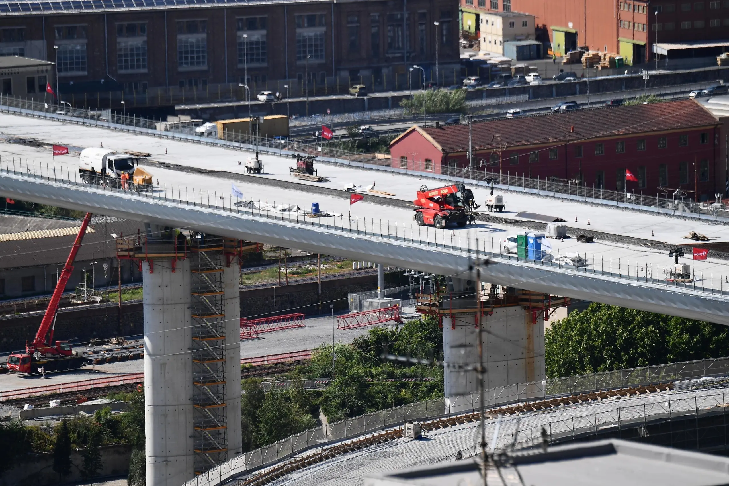 "Il ponte c’è, non importa chi lo gestirà". Il commissario: modello Genova per l’Italia