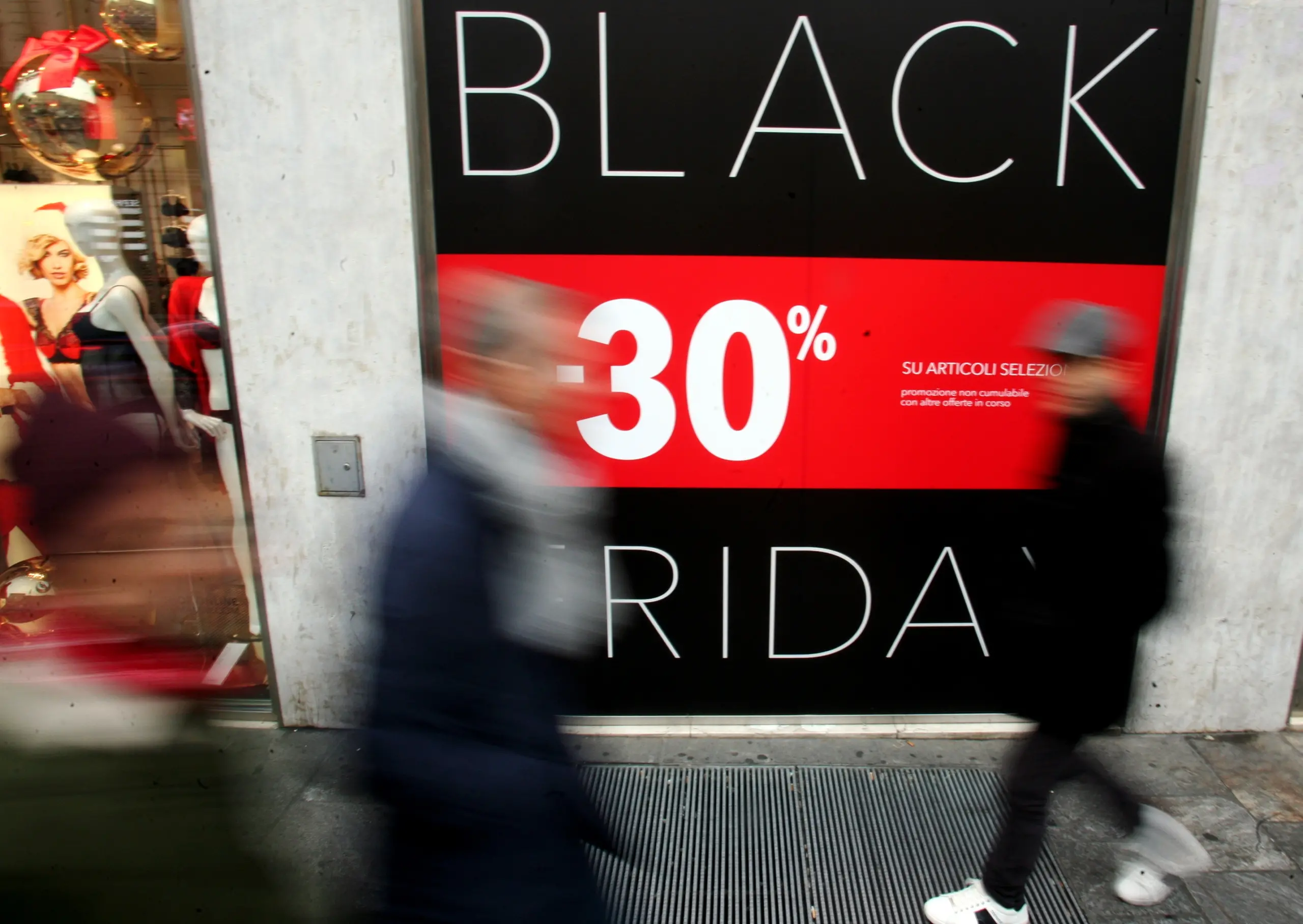 Black Friday, l'origine della festa dello shopping e il boom anche in Italia