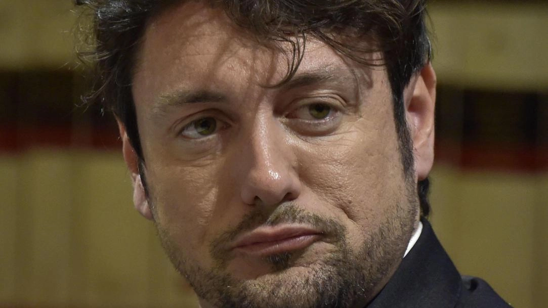 Giambruno resta a Mediaset, ma non andrà in video